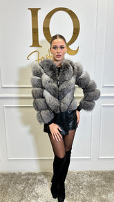 Haina blana Valery Grey